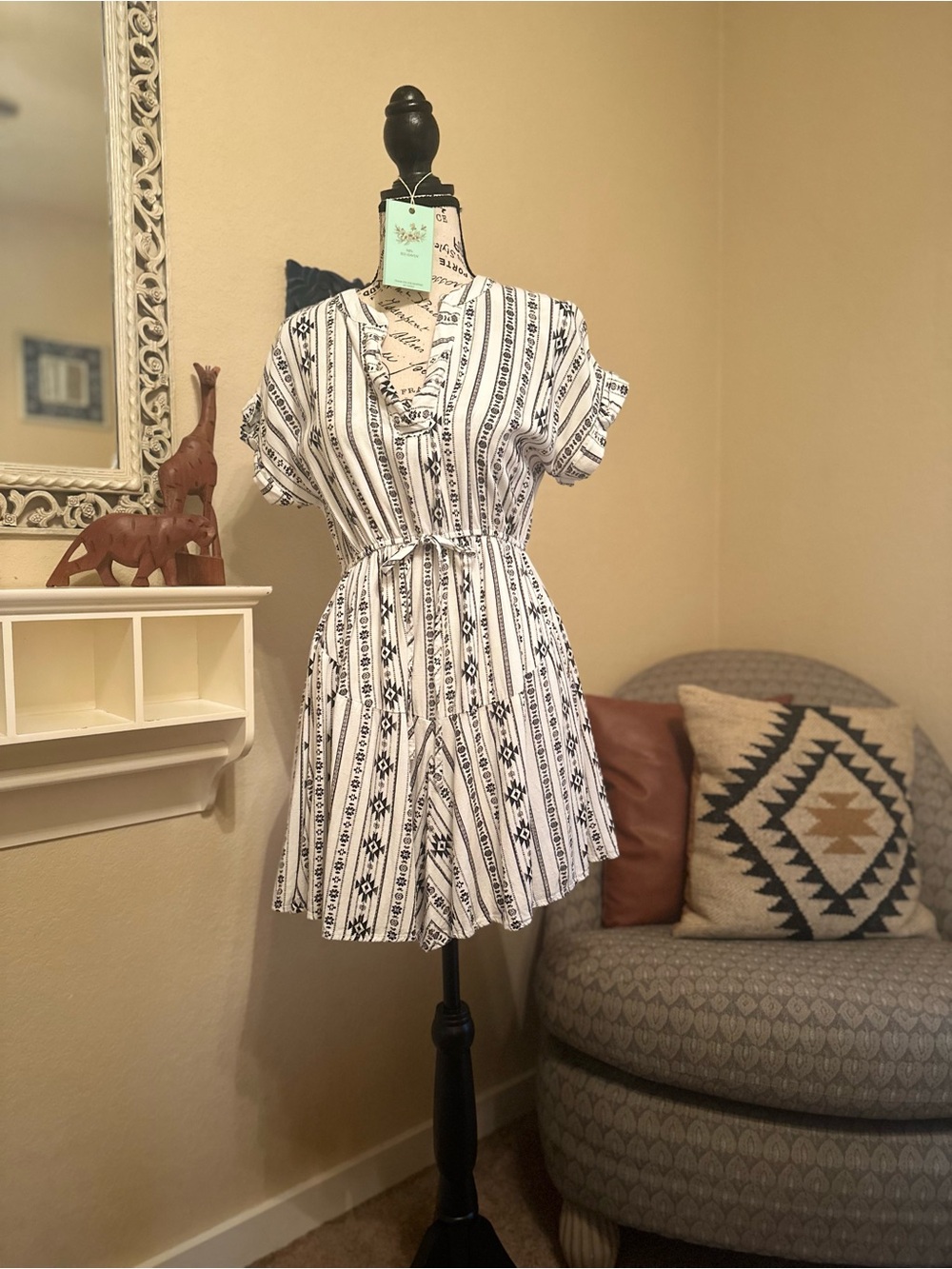 Blu Pepper Striped V-Neck Short Sleeve Mini Dress in White and Black